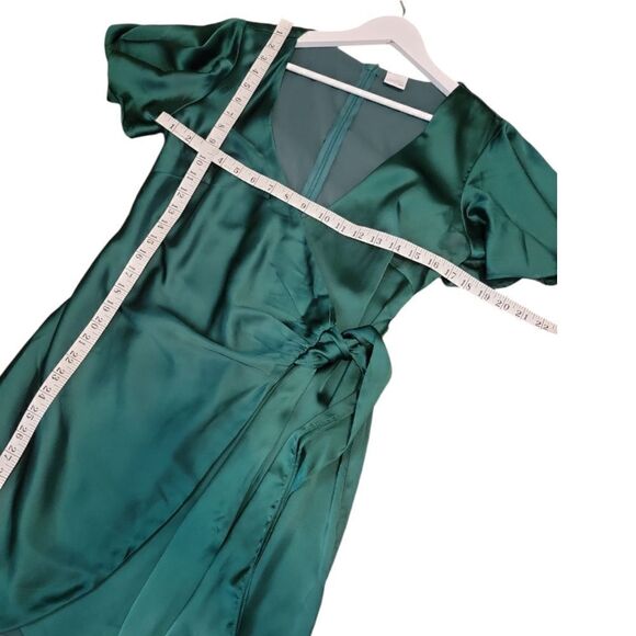 Selfie Leslie IRELAND SILKY ANGEL SLEEVE FAUX WRAP DRESS JADE M - Picture 6 of 13